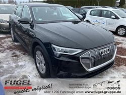 Brillantschwarz Gebraucht 2022 Audi e-tron Comfort SUV | 24.999 € (Superpreis)