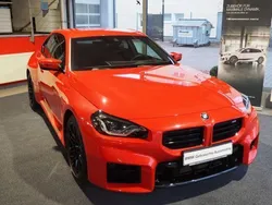 Toronto rot metallic Gebraucht 2023 BMW M2 Performance Coupé | 57.880 €