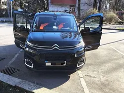 Schwarz Gebraucht 2018 Citroën Berlingo Feel Van / Kleinbus | 14.200 € (Fairer Preis)