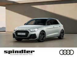 Silber Neu 2025 Audi A1 Sportback S-Line Kleinwagen | 33.950 € (Etwas zu teuer)