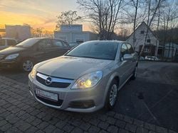 Grau Gebraucht 2006 Opel Vectra Edition Limousine | 5.950 €