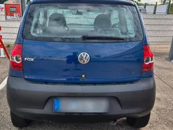 Blau Gebraucht 2004 VW Fox Kleinwagen | 900 € (Fairer Preis)