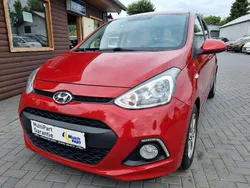 Rot Gebraucht 2016 Hyundai i10 Passion Kleinwagen | 7.700 € (Fairer Preis)
