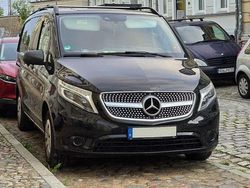 Schwarz Gebraucht 2017 Mercedes Vito Van / Kleinbus | 27.750 €