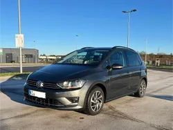 Grau Gebraucht 2017 VW Golf Sportsvan Sound Van / Kleinbus | 14.950 € (Etwas zu teuer)