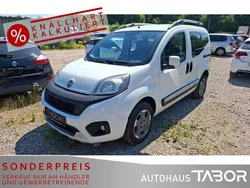 Weiss Gebraucht 2017 Fiat Qubo Trekking Van / Kleinbus | 4.685 € (Fairer Preis)