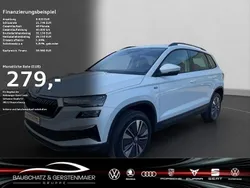Weiß Gebraucht 2025 Skoda Karoq Drive SUV | 38.980 € (Fairer Preis)