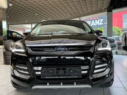 Schwarz Gebraucht 2016 Ford Kuga Individual SUV | 14.700 € (Fairer Preis)