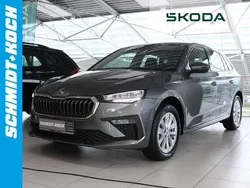 Grau Gebraucht 2024 Skoda Scala Selection Kleinwagen | 24.780 € (Fairer Preis)