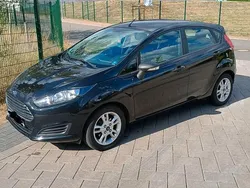 Schwarz Gebraucht 2015 Ford Fiesta Trend Kleinwagen | 4.900 € (Fairer Preis)
