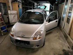 Grau Gebraucht 2009 Chevrolet Matiz Kleinwagen | 900 €