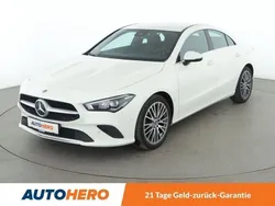 Weiß Gebraucht 2019 Mercedes CLA180 Progressive Limousine | 22.860 € (Fairer Preis)