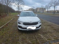 Weiß Gebraucht 2025 Skoda Kamiq Drive SUV | 22.990 € (Superpreis)