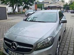 Silber Gebraucht 2016 Mercedes A180 Limousine | 10.999 € (Fairer Preis)