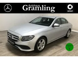 Iridiumsilber (metallic) Gebraucht 2016 Mercedes E200 Avantgarde Limousine | 25.289 € (Fairer Preis)