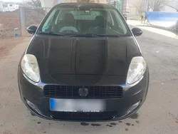 Schwarz Gebraucht 2009 Fiat Grande Punto Kleinwagen | 1.200 € (Guter Preis)