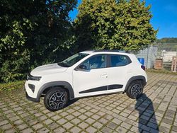 Weiß Gebraucht 2023 Dacia Spring Essentiel Kleinwagen | 12.800 € (Fairer Preis)