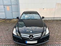 Schwarz Gebraucht 2009 Mercedes E250 Coupé | 8.000 € (Fairer Preis)