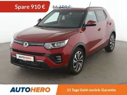 Rot Gebraucht 2021 Ssangyong Tivoli SUV | 15.240 € (Guter Preis)