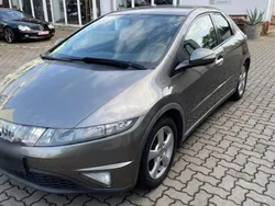 Grau Gebraucht 2008 Honda Civic Limousine | 5.500 € (Fairer Preis)