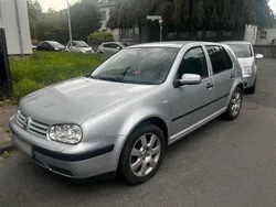 Silber Gebraucht 2002 VW Golf IV Limousine | 2.550 € (Teuer)
