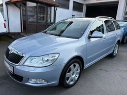 Blau Gebraucht 2009 Skoda Octavia Elegance Kombi | 2.590 € (Superpreis)