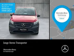 Rot Gebraucht 2021 Mercedes Vito Van / Kleinbus | 18.778 € (Fairer Preis)