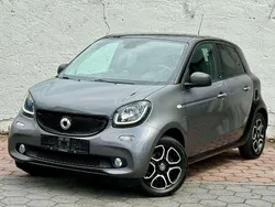 Grau Gebraucht 2018 Smart ForFour Kleinwagen | 12.890 € (Fairer Preis)