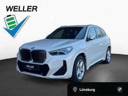 Mineralweiß (weiß) Gebraucht 2024 BMW iX1 M Sport SUV | 44.490 € (Superpreis)