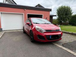 Rot Gebraucht 2012 Kia Rio Limousine | 2.049 € (Superpreis)