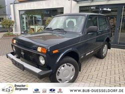 Grün Gebraucht 2016 Lada Taiga SUV | 9.590 € (Guter Preis)