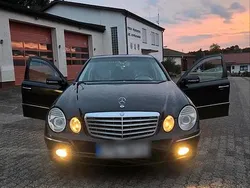 Schwarz Gebraucht 2007 Mercedes E220 Limousine | 4.800 € (Fairer Preis)