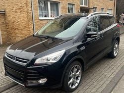 Schwarz Gebraucht 2016 Ford Kuga Titanium SUV | 9.750 € (Guter Preis)