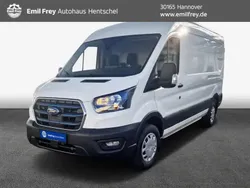 Frozen white (pn3gz) Gebraucht 2022 Ford E-Transit Trend Van | 35.903 € (Superpreis)
