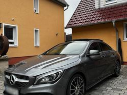 Grau Gebraucht 2018 Mercedes CLA200 AMG line Limousine | 22.800 € (Etwas zu teuer)
