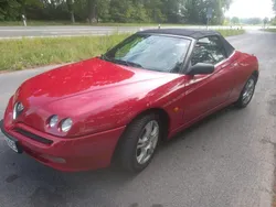 Rot Gebraucht 2001 Alfa Romeo Spider Cabrio | 3.799 € (Guter Preis)