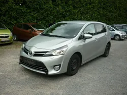 Silber Gebraucht 2018 Toyota Verso Edition-S Van / Kleinbus | 18.990 € (Teuer)