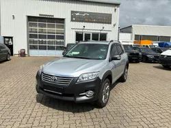 Silber Gebraucht 2011 Toyota RAV4 Executive SUV | 6.900 € (Etwas zu teuer)