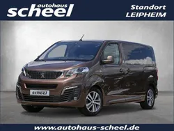 Braun Gebraucht 2021 Peugeot e-Traveller Allure Van / Kleinbus | 29.590 € (Etwas zu teuer)