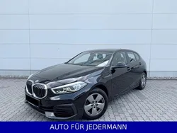 Schwarz ii Gebraucht 2022 BMW 118 Advantage Kleinwagen | 17.980 € (Guter Preis)
