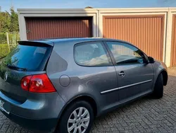 Grau Gebraucht 2004 VW Golf V Coupé | 3.550 €