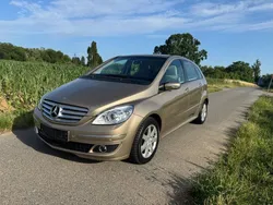 Gold Gebraucht 2005 Mercedes B200 Van / Kleinbus | 6.899 € (Fairer Preis)