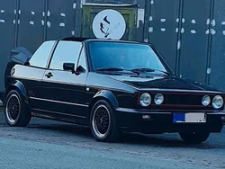 Schwarz Gebraucht 1992 VW Golf Cabriolet Sportline Cabrio | 12.500 €