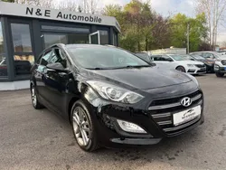 Schwarz Gebraucht 2016 Hyundai i30 Passion Kombi | 9.990 € (Guter Preis)