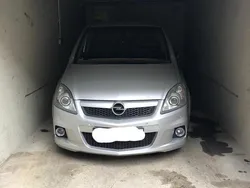 Silber Gebraucht 2007 Opel Zafira OPC Van / Kleinbus | 7.000 €