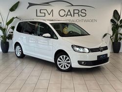 Weiß Gebraucht 2014 VW Touran Highline Van / Kleinbus | 9.490 € (Fairer Preis)