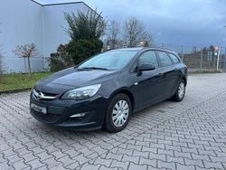 Schwarz Gebraucht 2015 Opel Astra Limousine | 3.490 € (Superpreis)