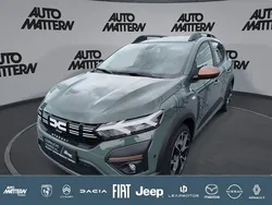 Grün Gebraucht 2024 Dacia Sandero Extreme Kleinwagen | 17.990 € (Fairer Preis)