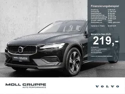 Schwarz Gebraucht 2023 Volvo V60 CC Plus Kombi | 34.450 € (Guter Preis)