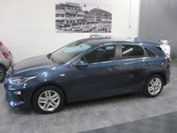 Blau Gebraucht 2019 Kia Ceed Limousine | 14.990 € (Teuer)